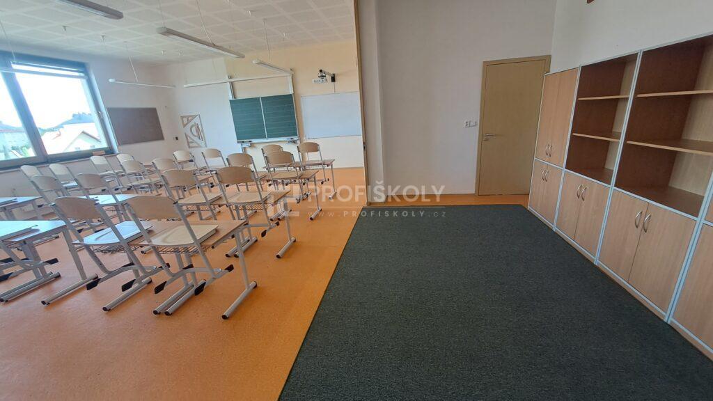 N&aacute;bytek pro Z&Scaron; Přibyslav: Od &scaron;atn&iacute;ch skř&iacute;něk po &scaron;koln&iacute; učebny